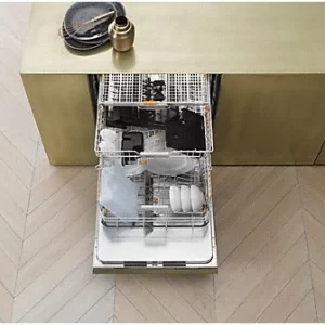 Miele CM 6360 Kaffee-Vollautomat Obsidianschwarz/cleansteel 14